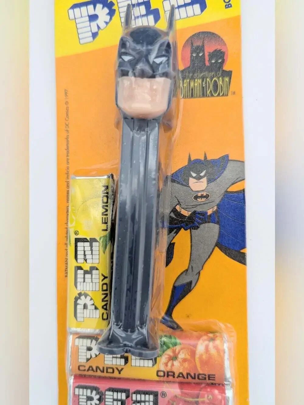 UNOPENED PEZ 1997 Vintage Collectible Batman Head Candy Dispenser
